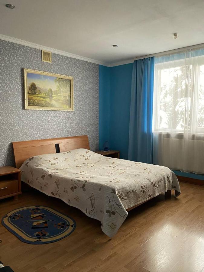 Lemon Hotel Drogobych Exterior photo