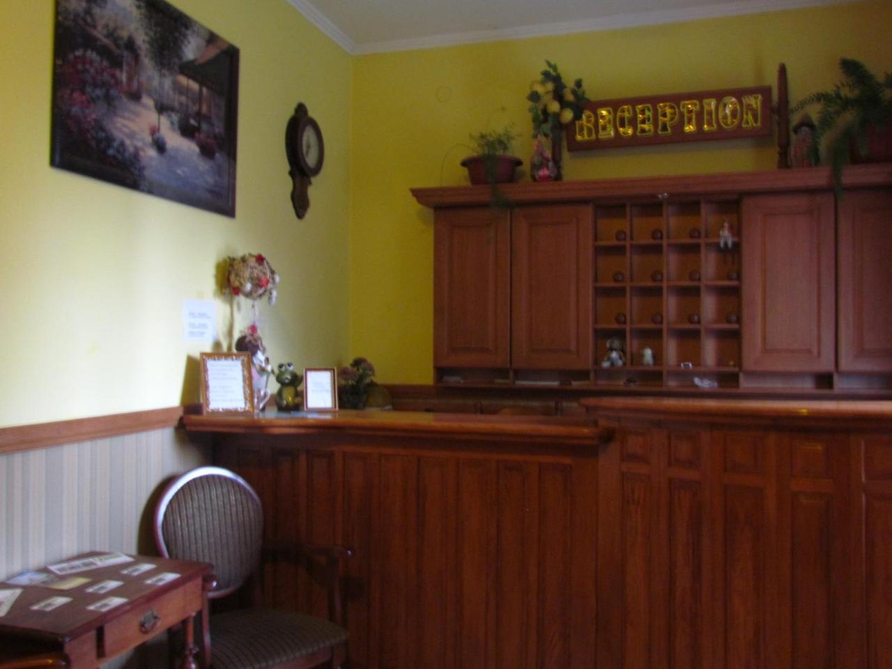 Lemon Hotel Drogobych Exterior photo